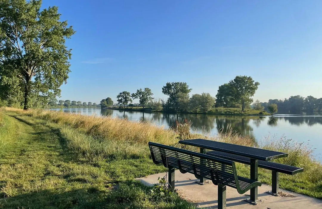 Langs De Maas-1