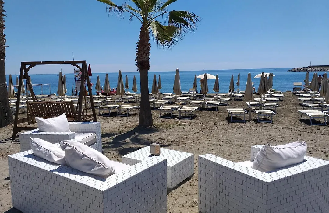 Aregai Marina Hotel&Residence-1