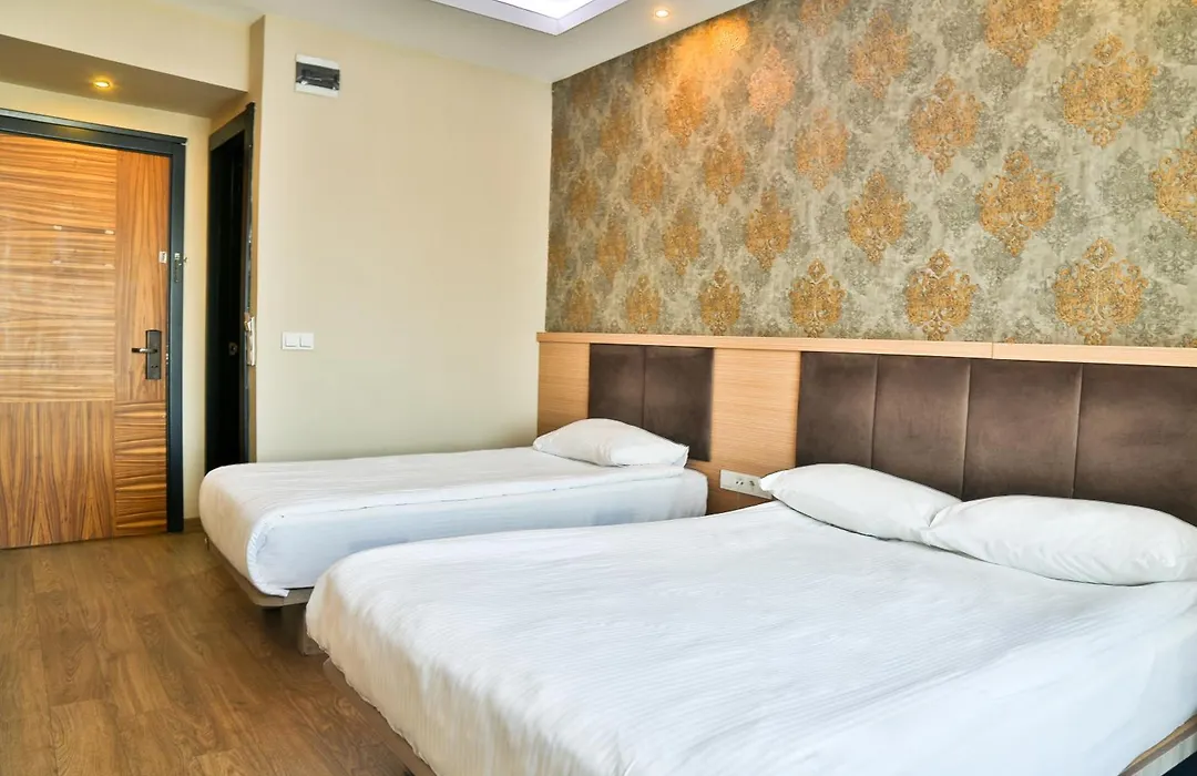 Start Hotel-1