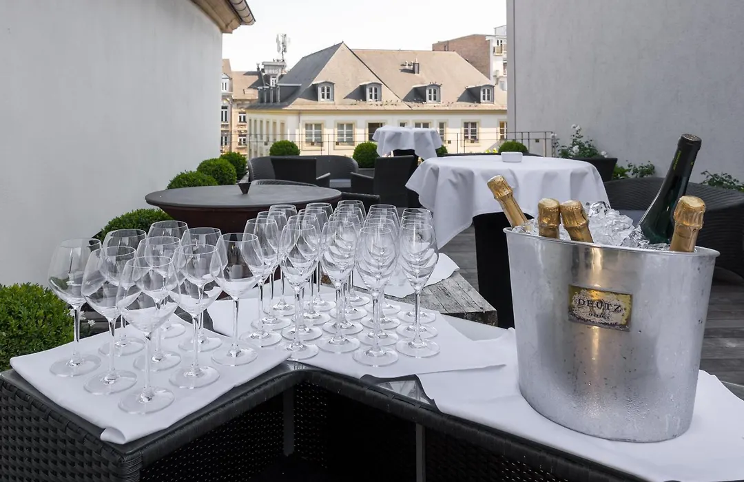 Hotel Le Place D'Armes - Relais & Chateaux-1