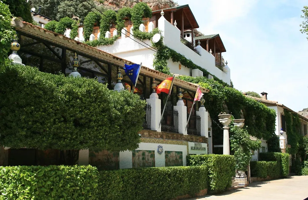 Hotel Rural Albamanjon-1