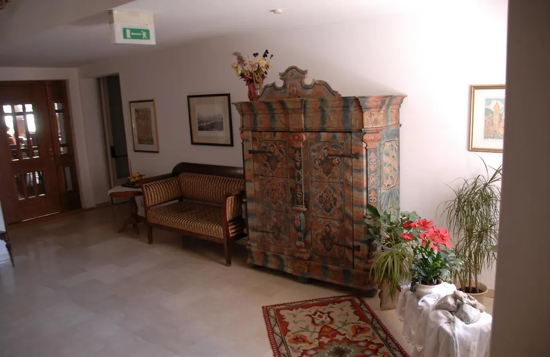 Hotel Mondschein-1
