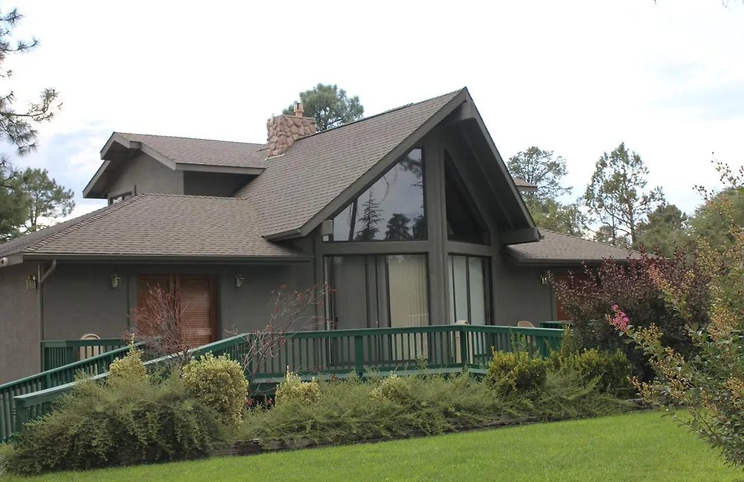 Majestic Mountain Inn-1