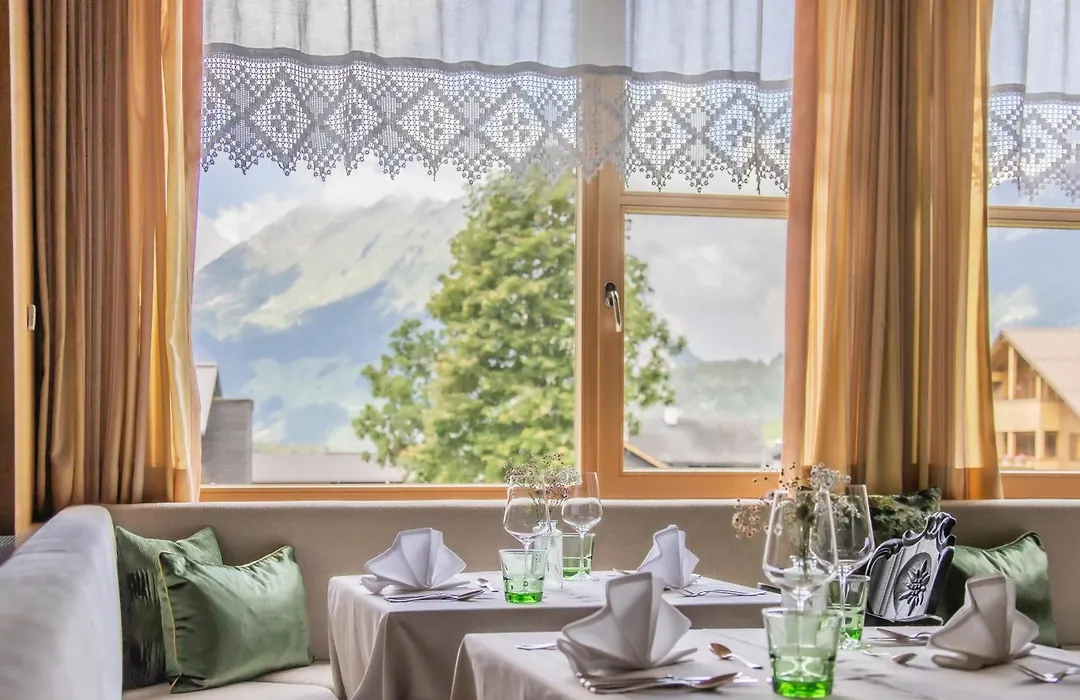BOUTIQUEHOTEL das edelweiss-1