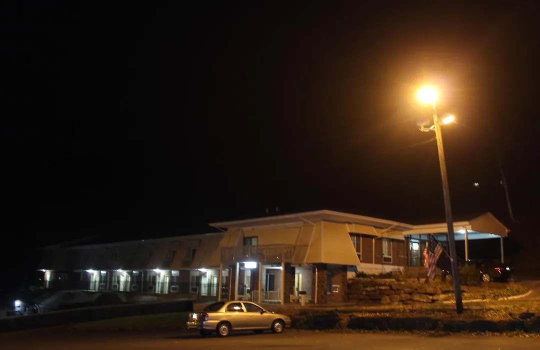 Passport Inn And Suites - Middletown-1