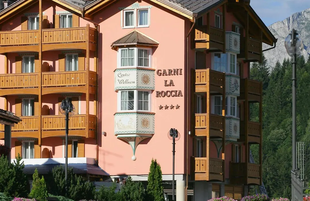 Hotel Garni La Roccia-1