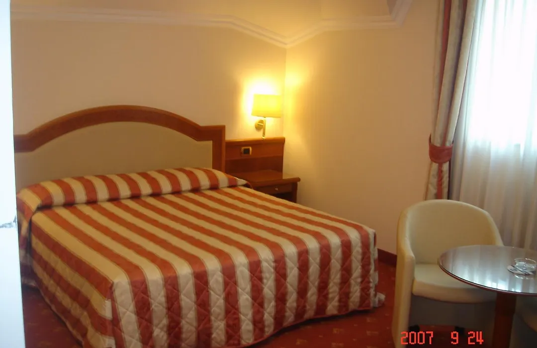 Albergo Corona-1