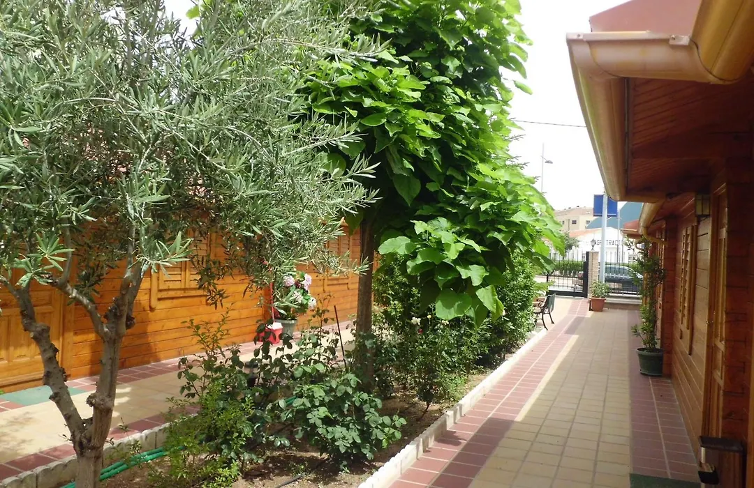 Hostal Gran Avenida-1
