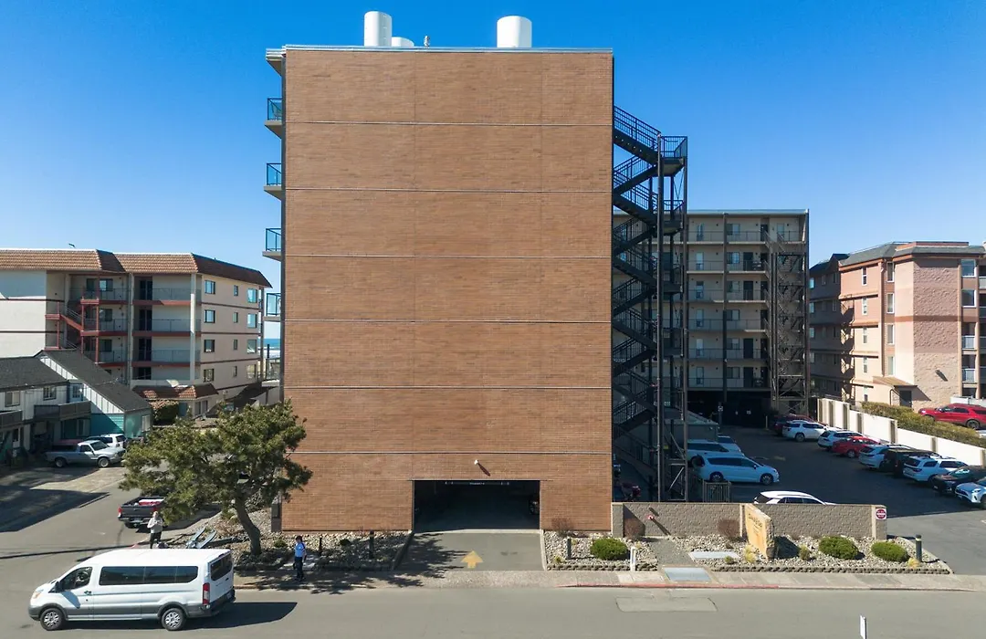 2 Bed 2 Bath Apartment In The Sand And Sea Condos-1