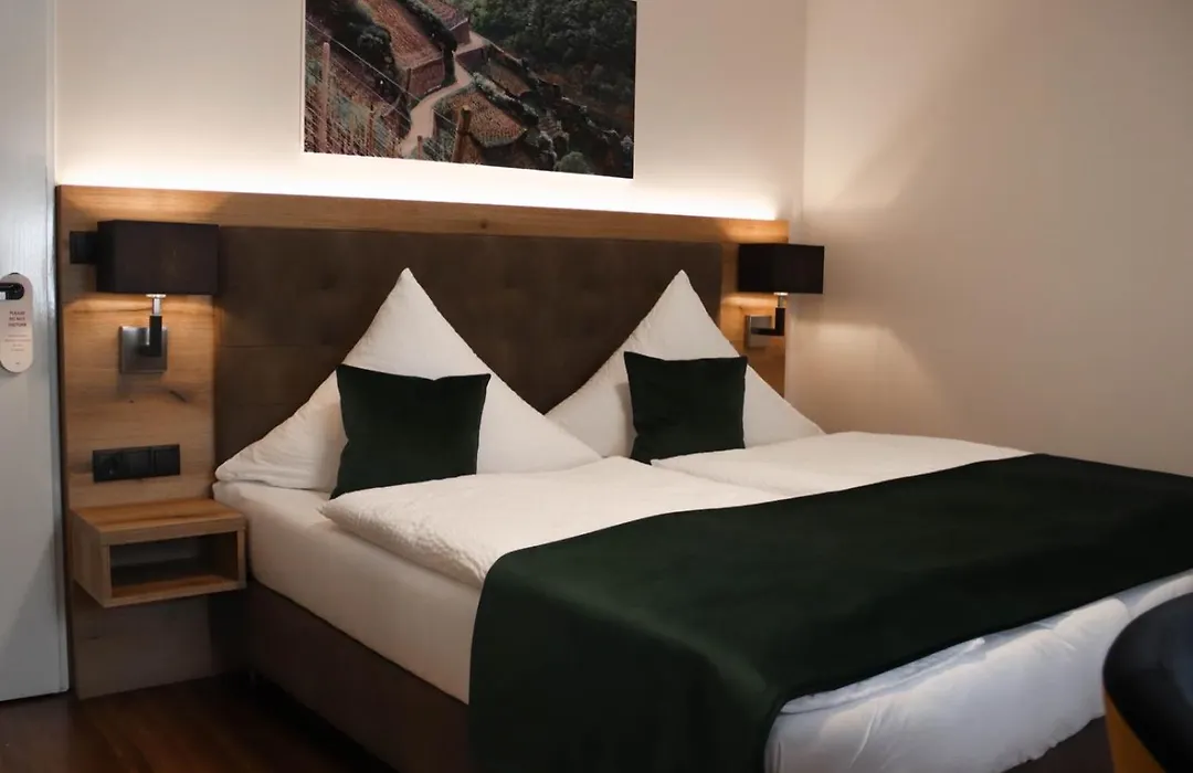 Hotel-Restaurant Zur Traube-1