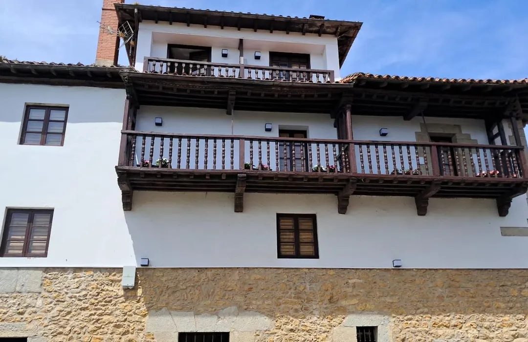 Hotel Bestprice Santillana-1