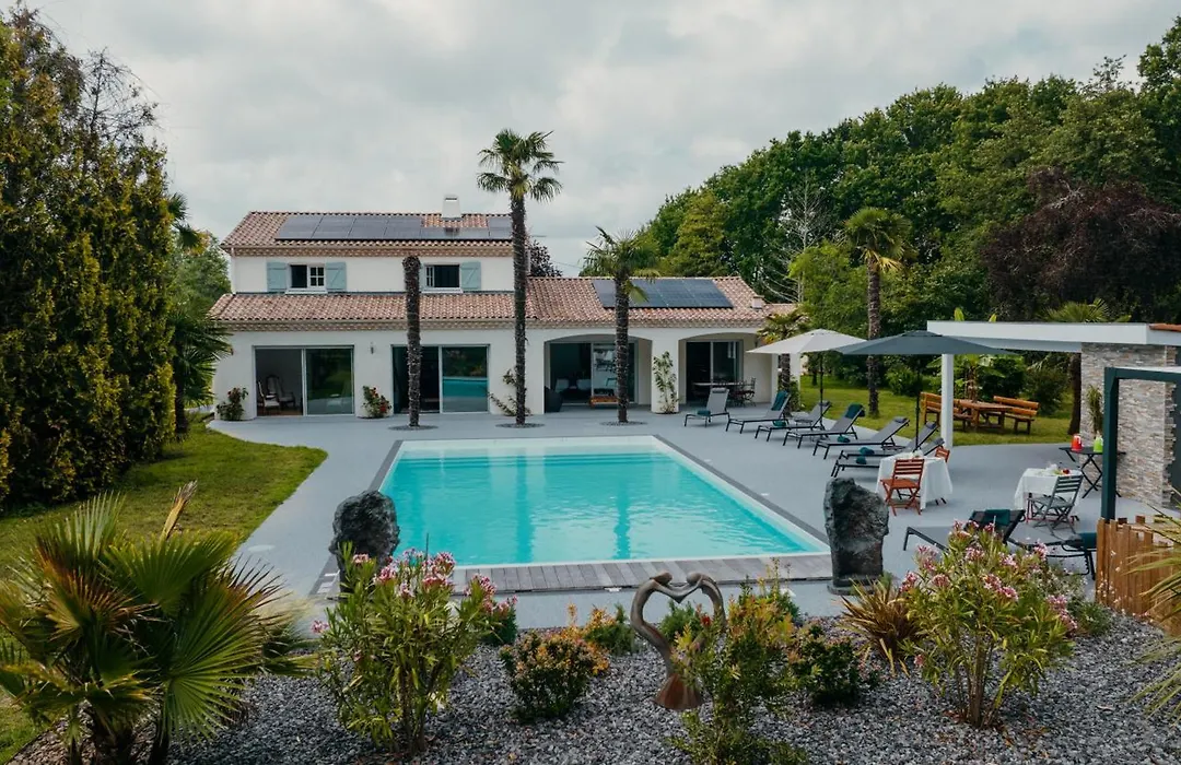 La Maison Cachee-Ba-1