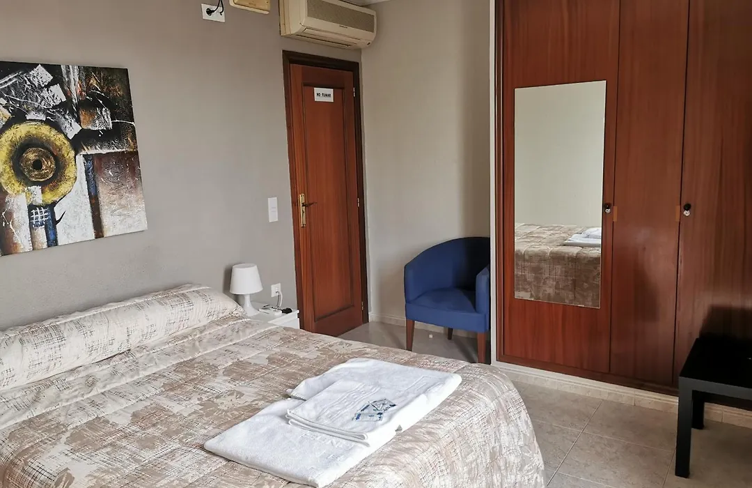 Hostal Castellverd-1