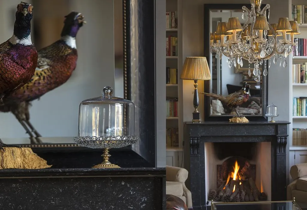B & B Hotel The Baron Crown-1