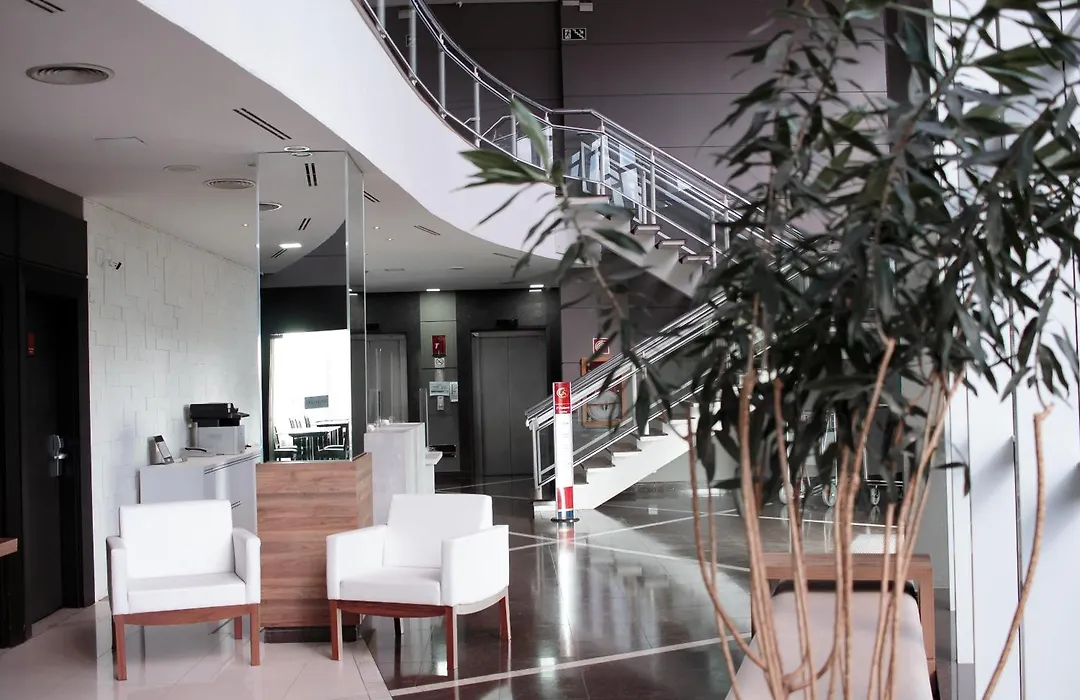 Comfort Suites Londrina-1
