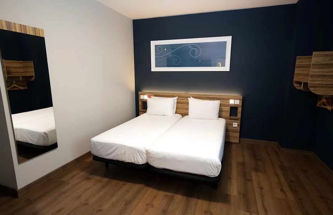 Travelodge Madrid Metropolitano-1