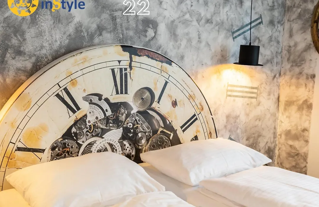 Living Instyle-1