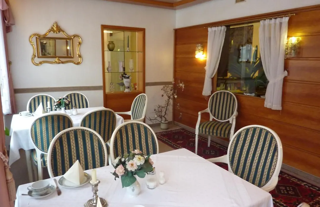Hotel Traube-1