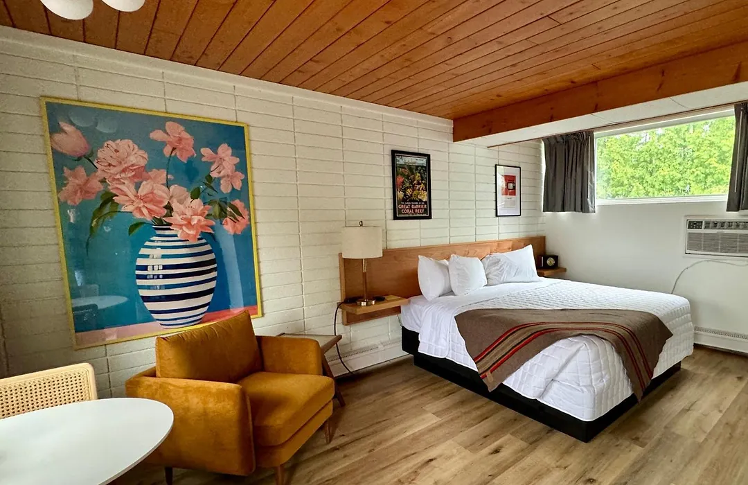 The Sierra Motel-1