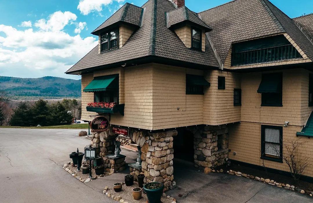 Stonehurst Manor Breakfast & Dinner Included-1