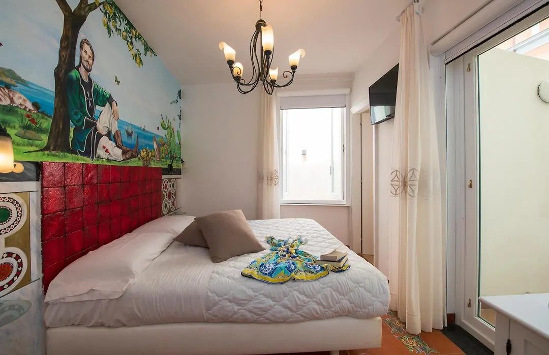 Hotel Antica Repubblica In The Historical Center 2 Minutes Away,At 170Mt, From The Sea-1