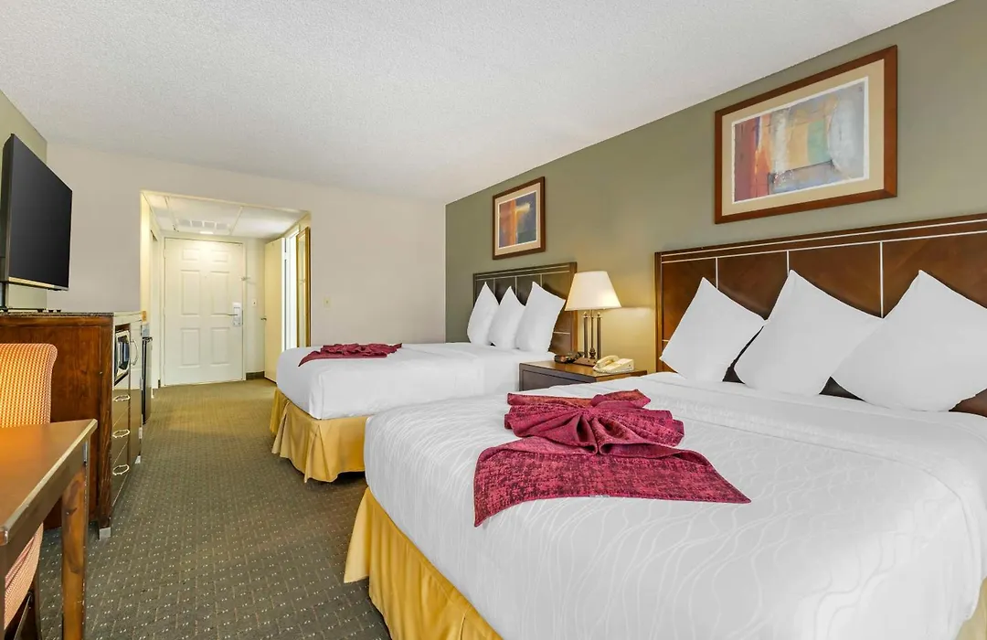 Best Western Plus Palm Desert Resort-1