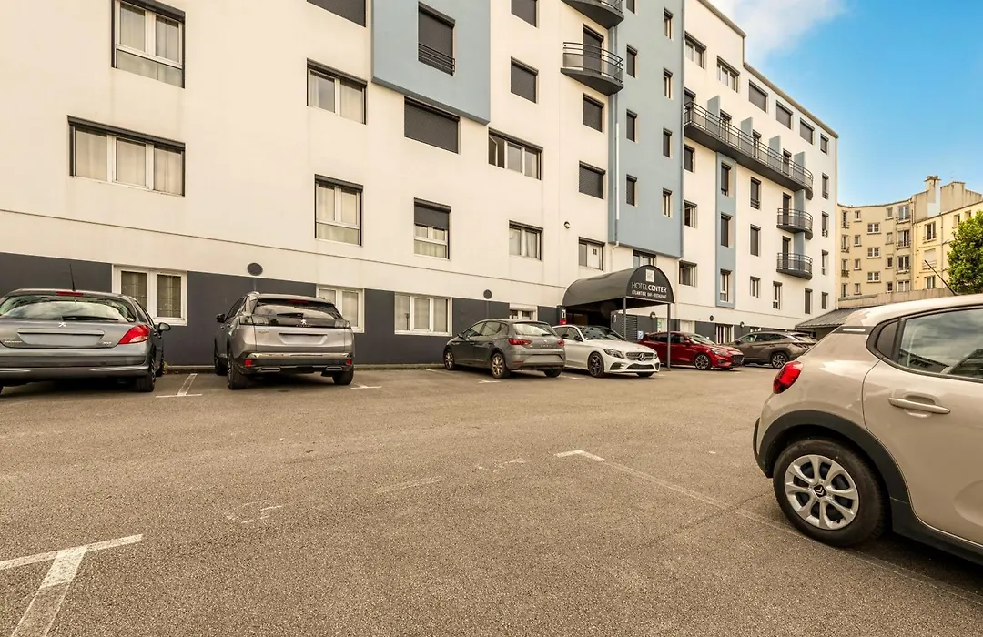 Logis Hotel Center-1