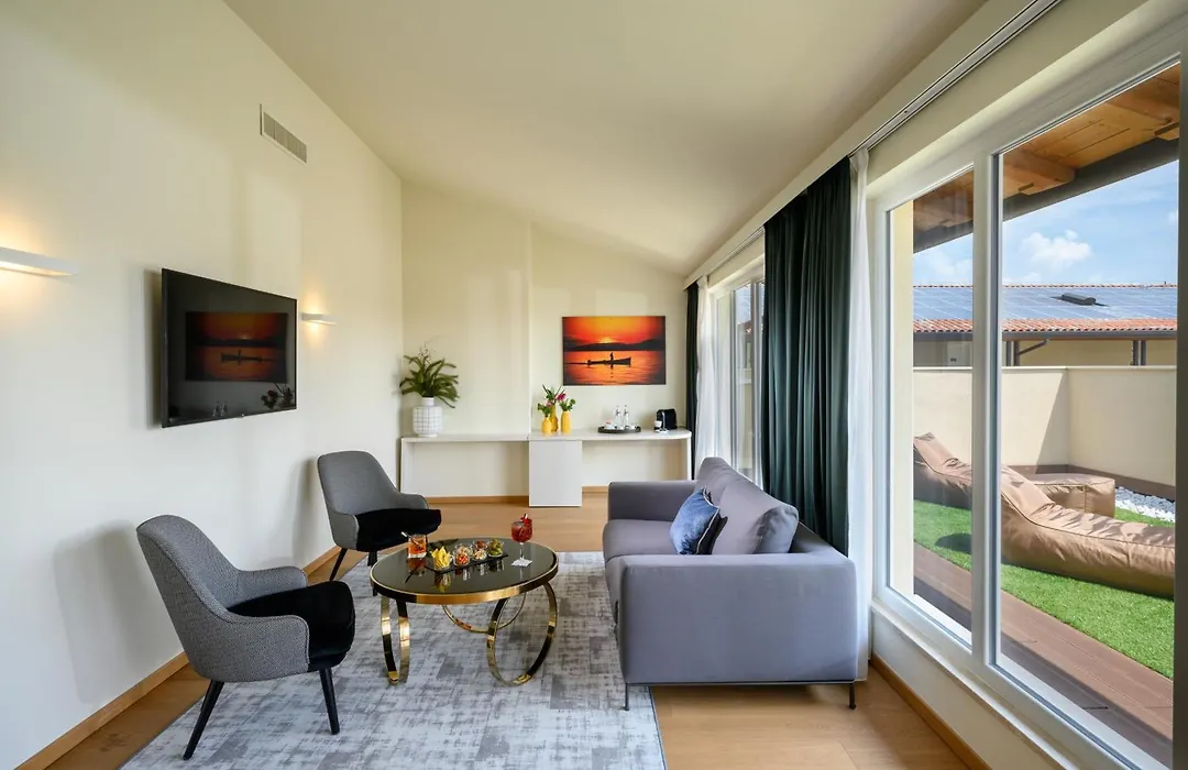Leonardo Hotel Lago Di Garda - Wellness And Spa-1