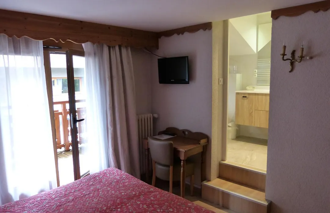Hotel Floralp-1