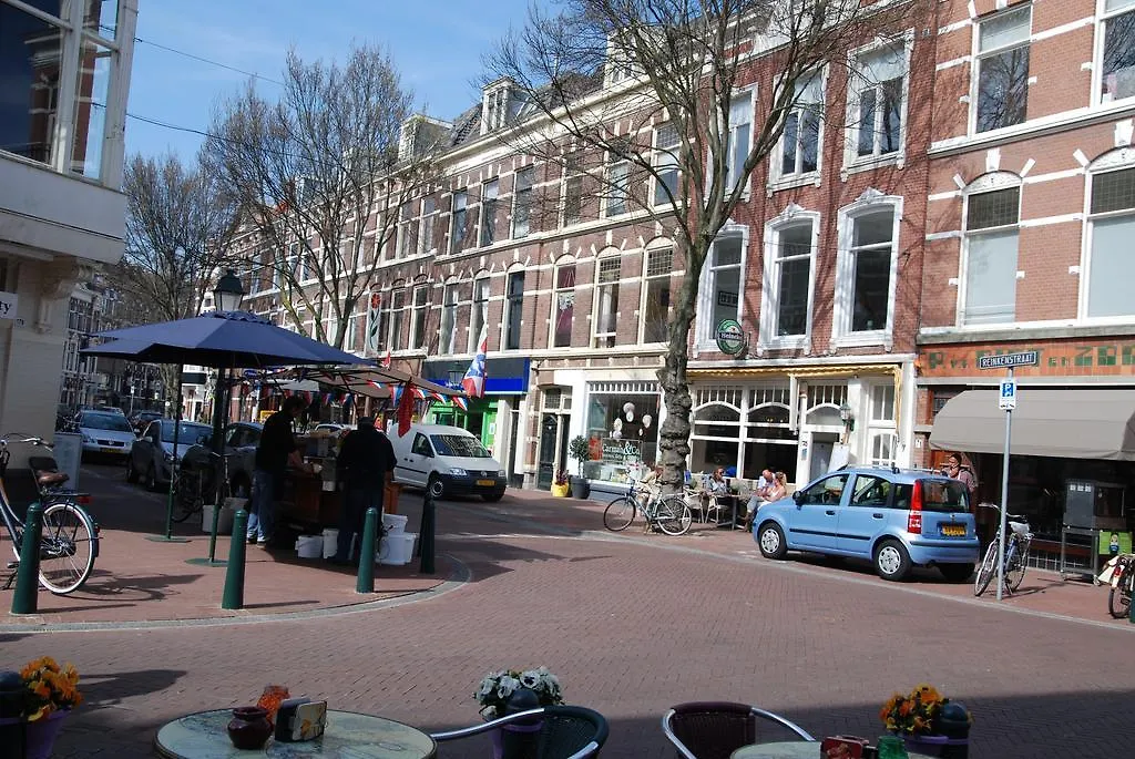 Bed&Breakfast Obrechtstraat-1