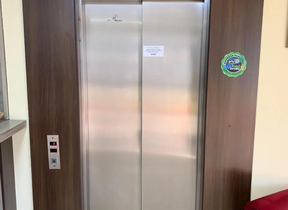 Hotel Tropical-1
