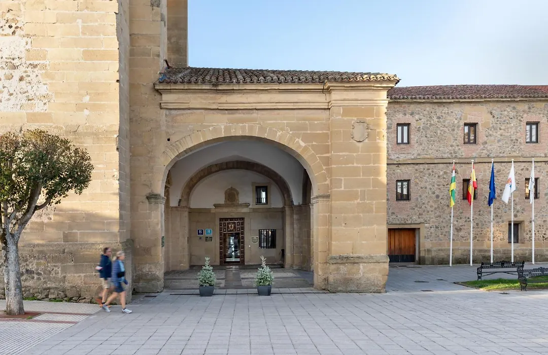 Parador De Sto. Domingo Bernardo De Fresneda-1