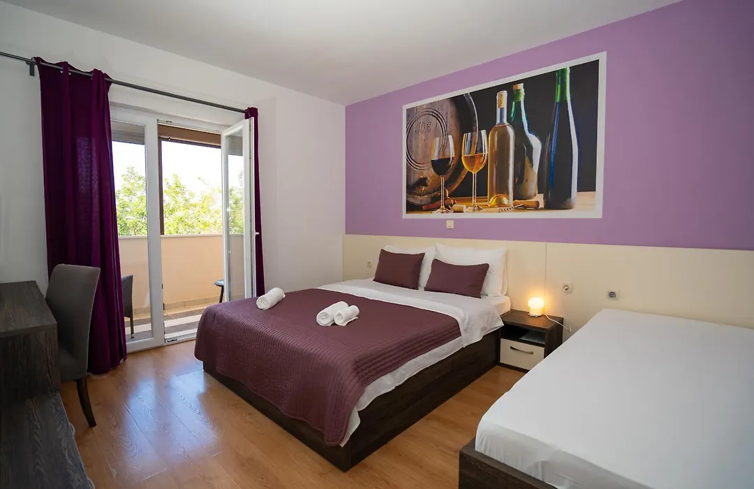 Bed & Breakfast Marta & Tona-1