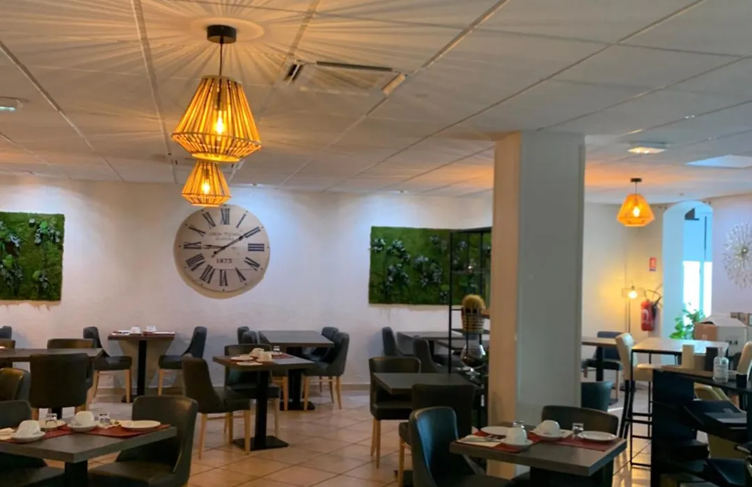 Le Regina Hôtel et restaurant Canet-plage-1
