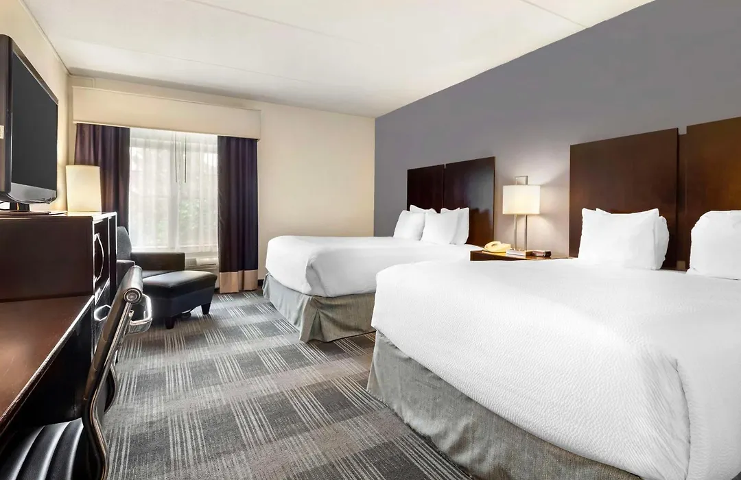 Best Western Hartford Hotel And Suites-1