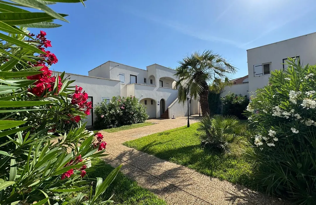 Beach Cannes Bungalows - Appart'hôtel-1
