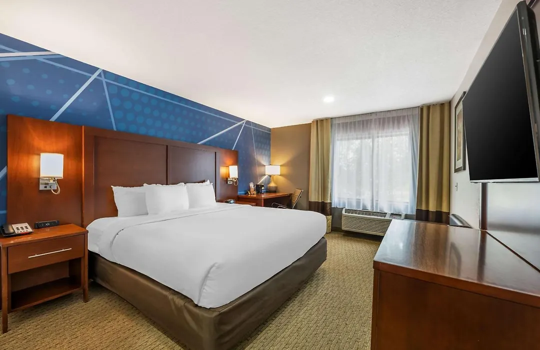 Comfort Suites Omaha East-Council Bluffs-1