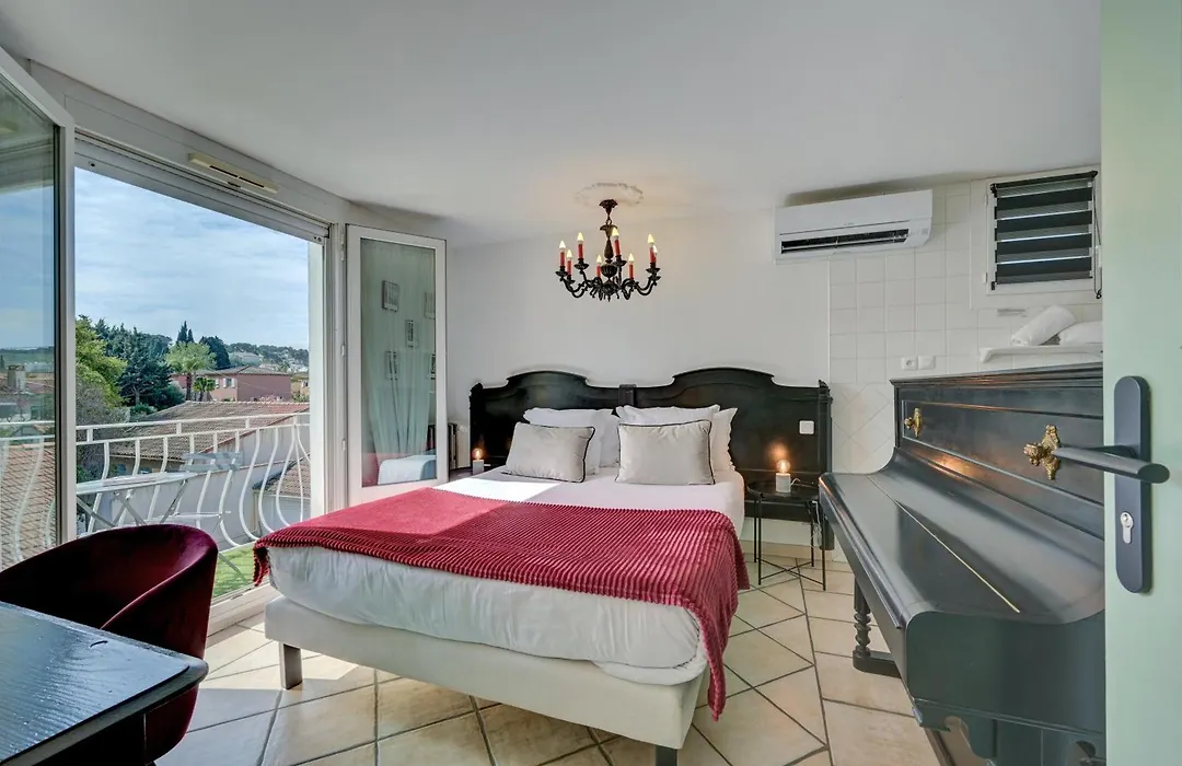 The Originals Boutique, Clair Hôtel, Martigues-1