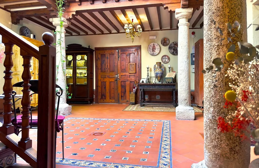 LUX San Miguel-1
