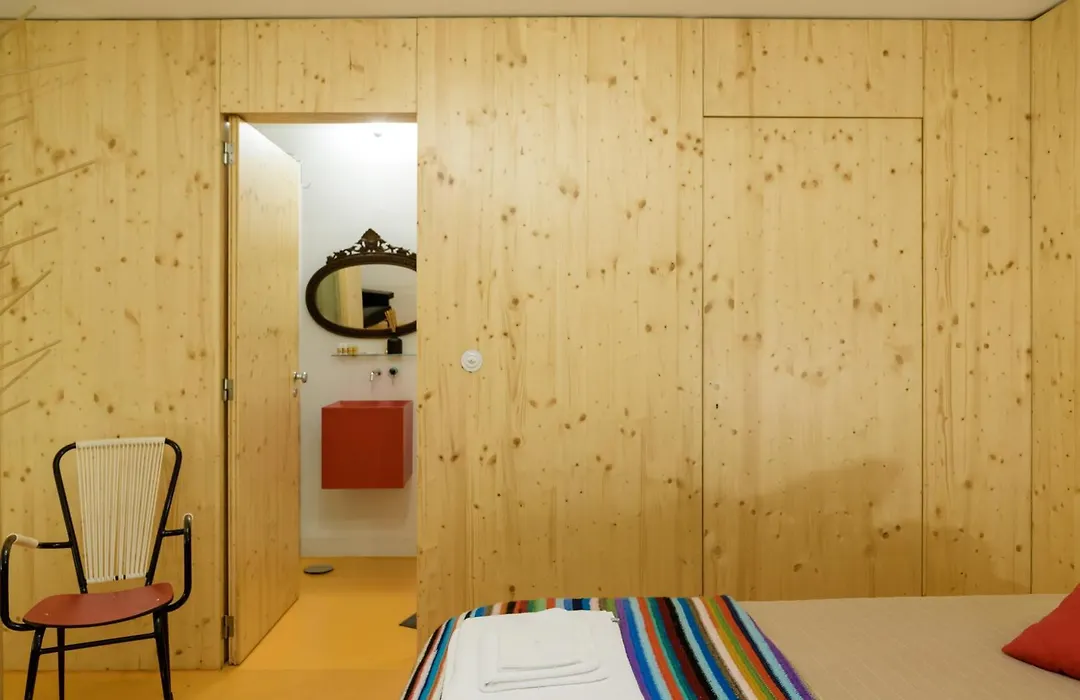 14º Esquadra — Cais Das Pedras Guest House-1