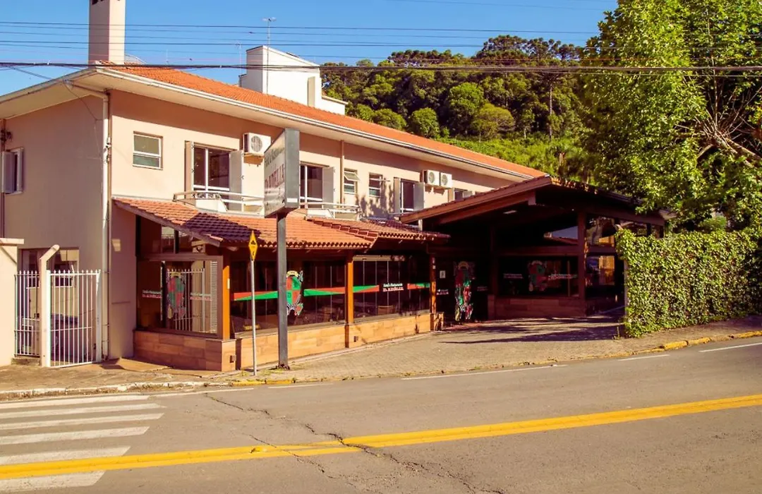 Dona Adelia Hotel E Restaurante-1