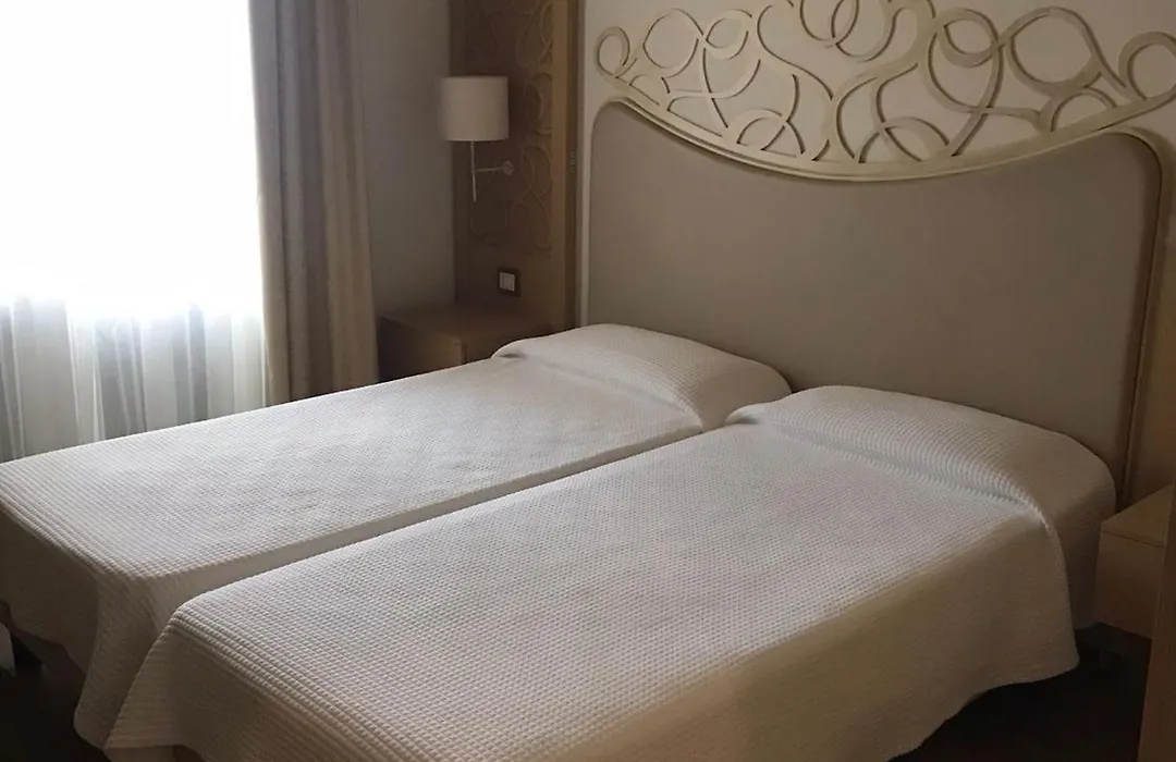 Hotel Duchessa Della Sila-1