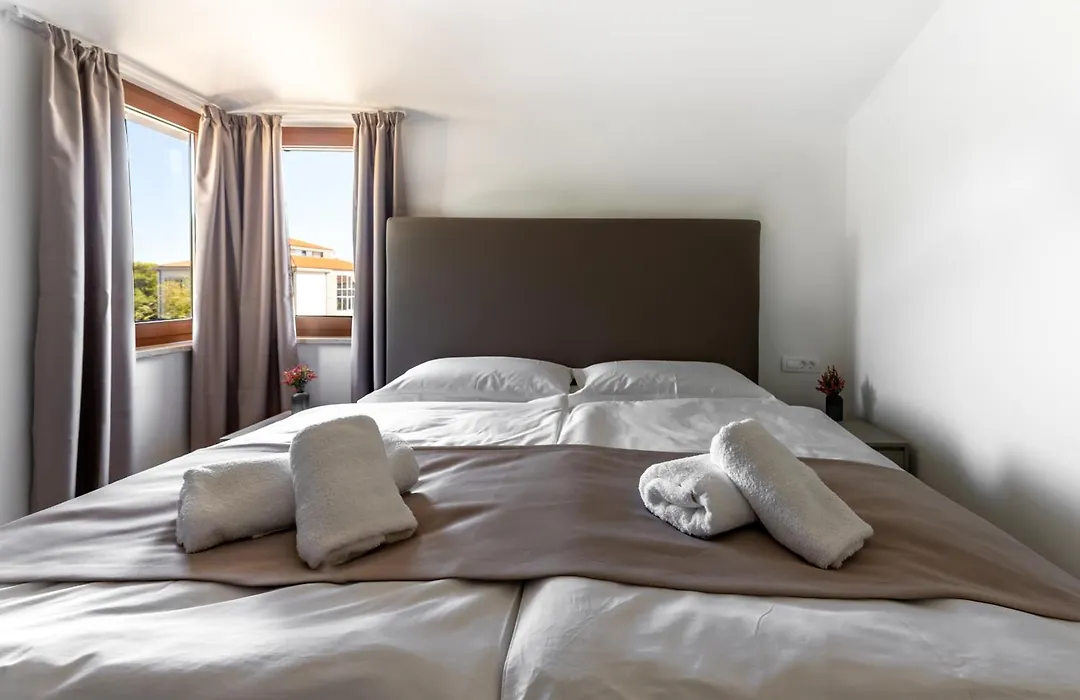 Rooms With Free Parking-1