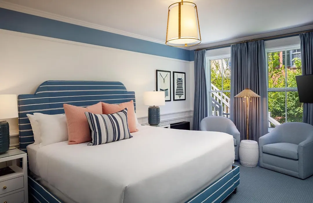 76 Main Ink Press Hotel-1