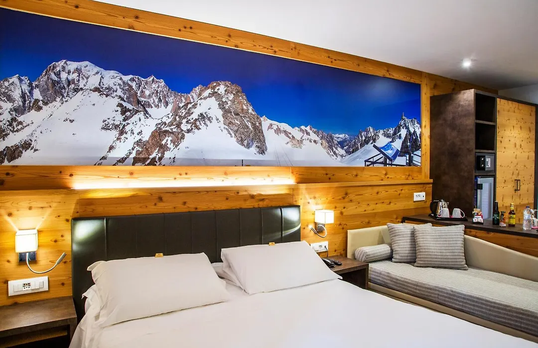 Dada Mountain Hotel-1