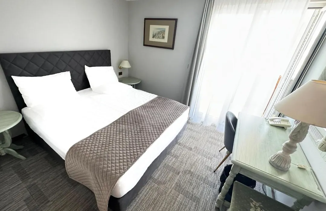 Hotel Marina-1