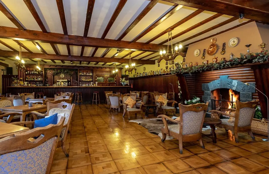 Hotel Adsera-1