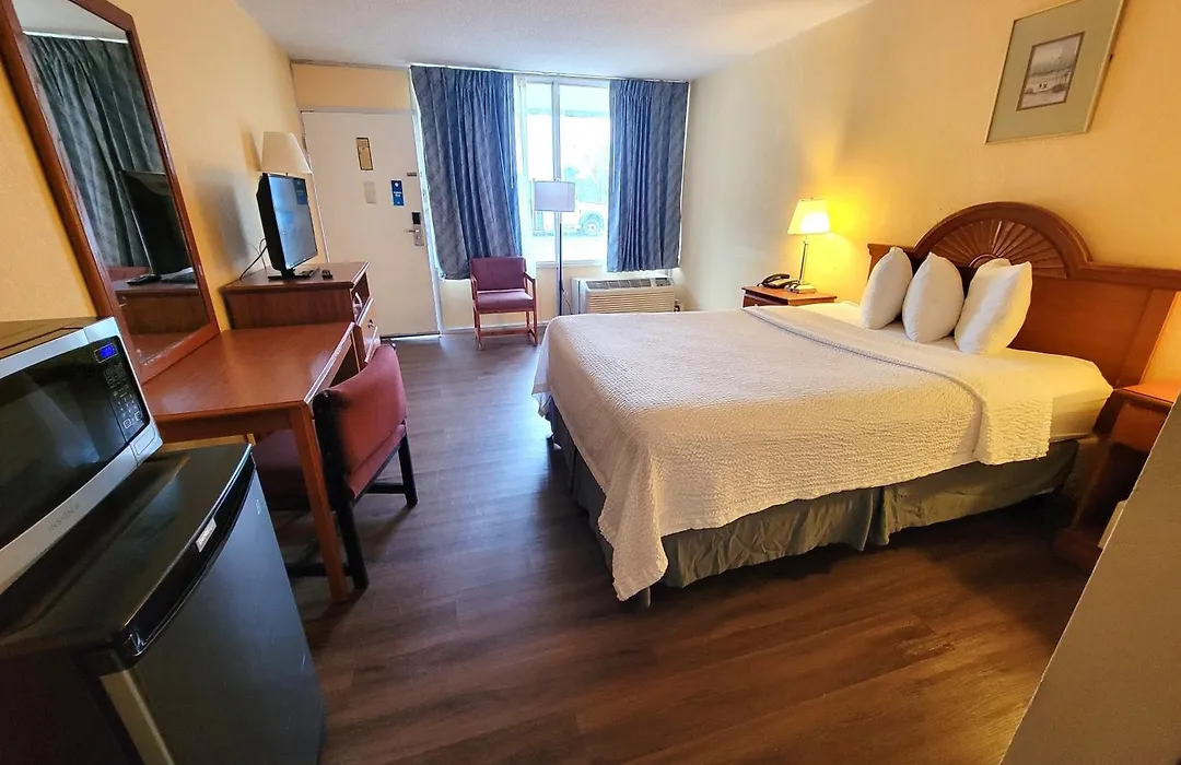 Days Inn By Wyndham Alexandria South-1