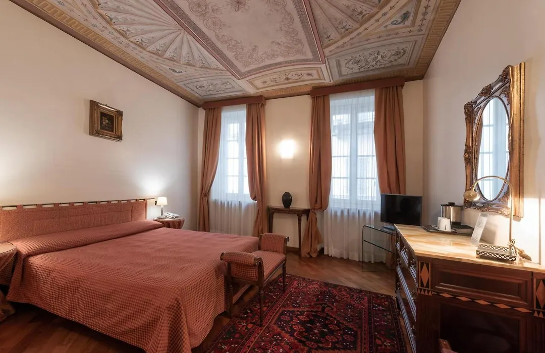 Palazzo Finati-1