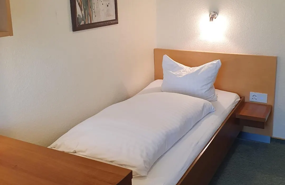 Waldhotel-1